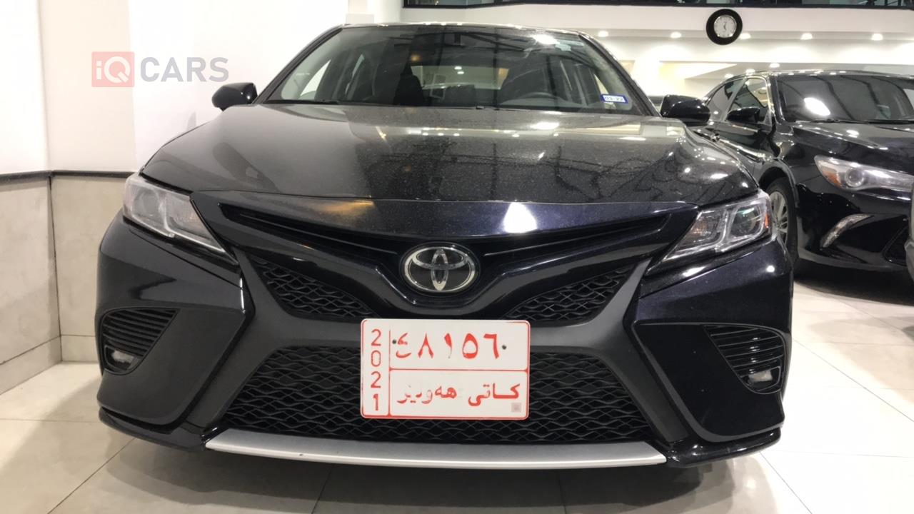 تۆیۆتا کامری